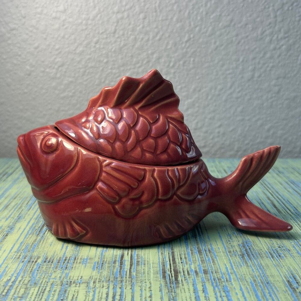 Vintage Chicken of the Sea Tuna Baker Hollydale Pottery 1940's Fish Dish Lid A